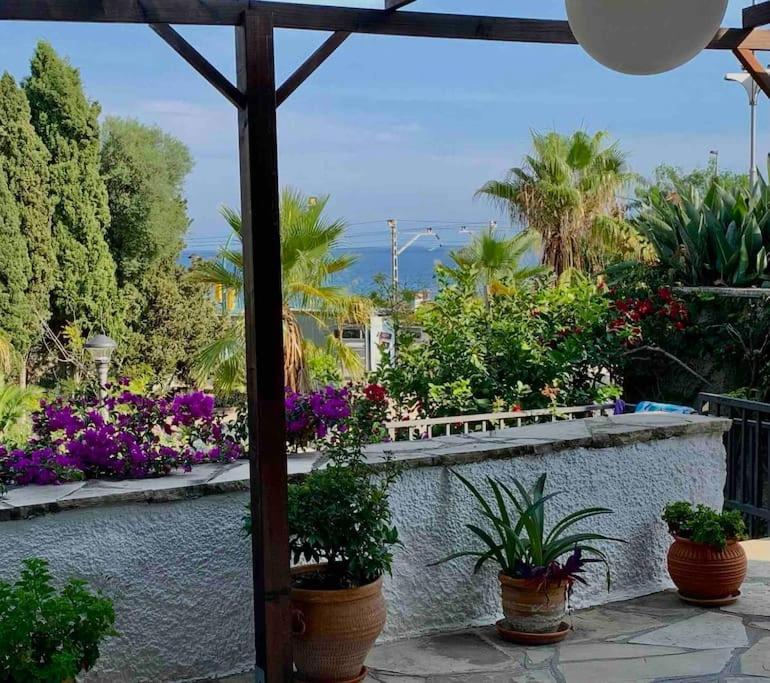 Terraza Con Encanto A Un Paso De La Playa * Tarragone